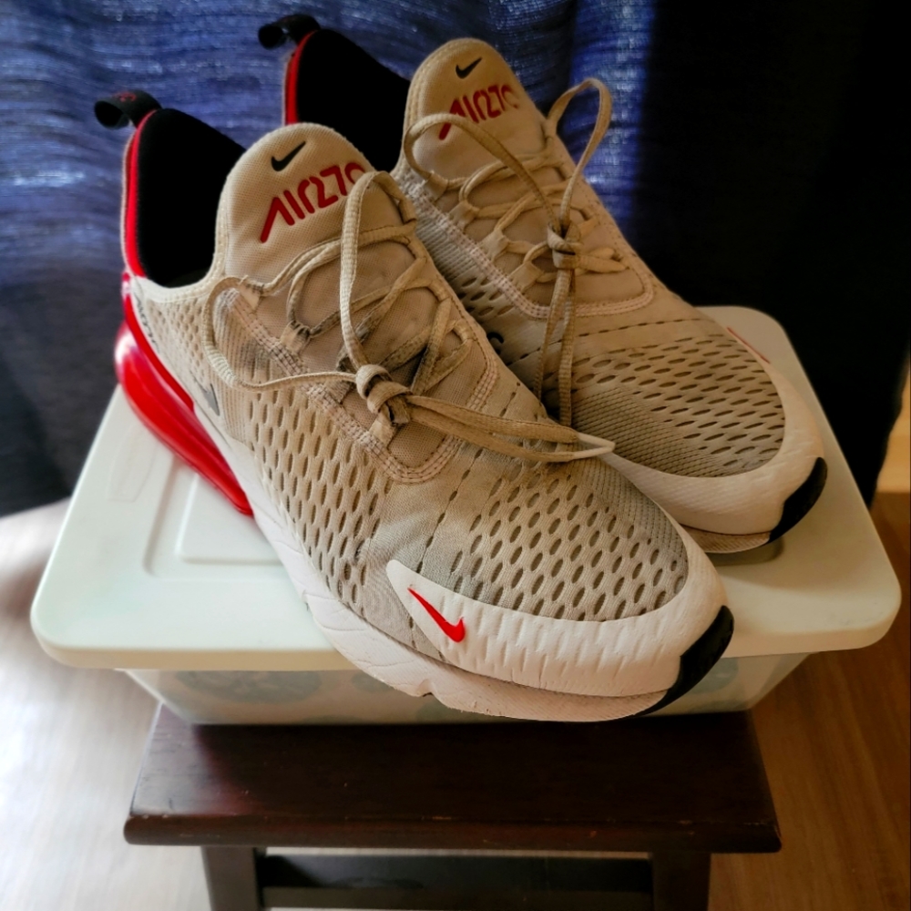 Nike Air Max 270